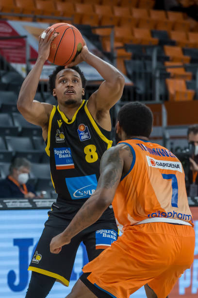 接着写关于 接着写关于