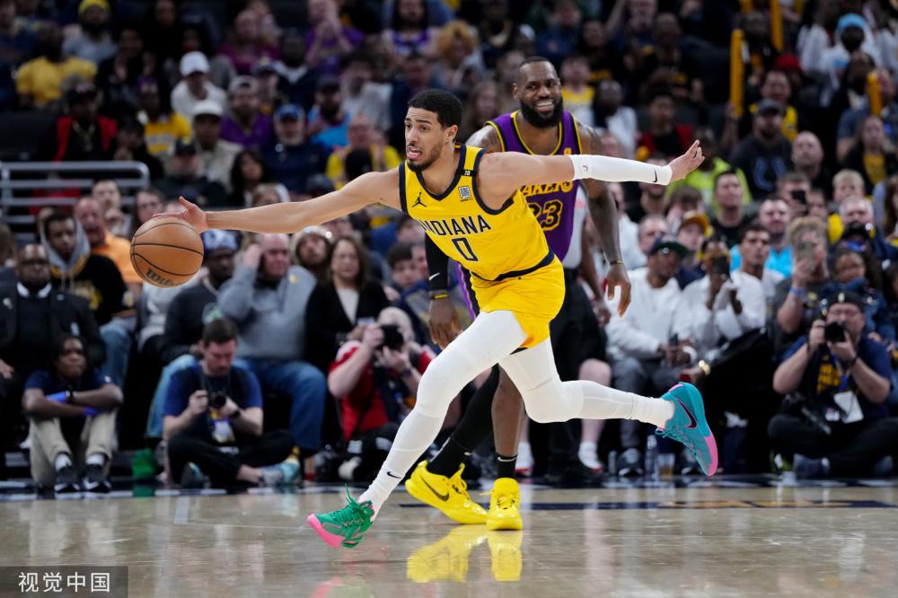 危急时刻的 危急时刻的