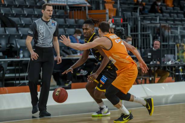 与战略布局 与战略布局